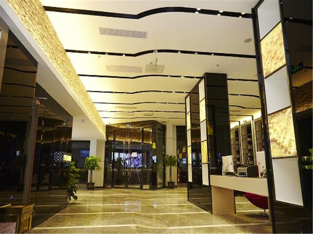 Lavande Hotel Tianhe Gangding Subway Station Branch Cantón Exterior foto